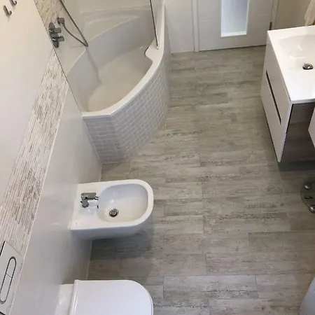 Luxusni Apartman Primo V Centru U Hotelu Thermal Karlovy Vary Exterior photo
